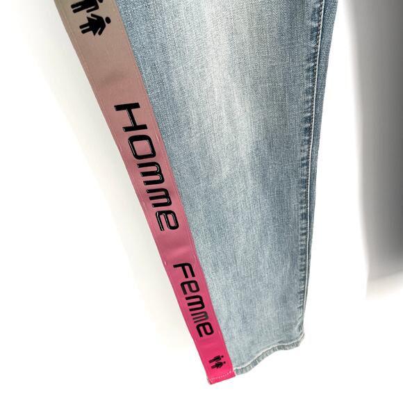 Homme + Femme NEW Tesla Skinny Blue Jeans Sz 40 Green Pink Gradient Logo Ribbon - Picture 3 of 10